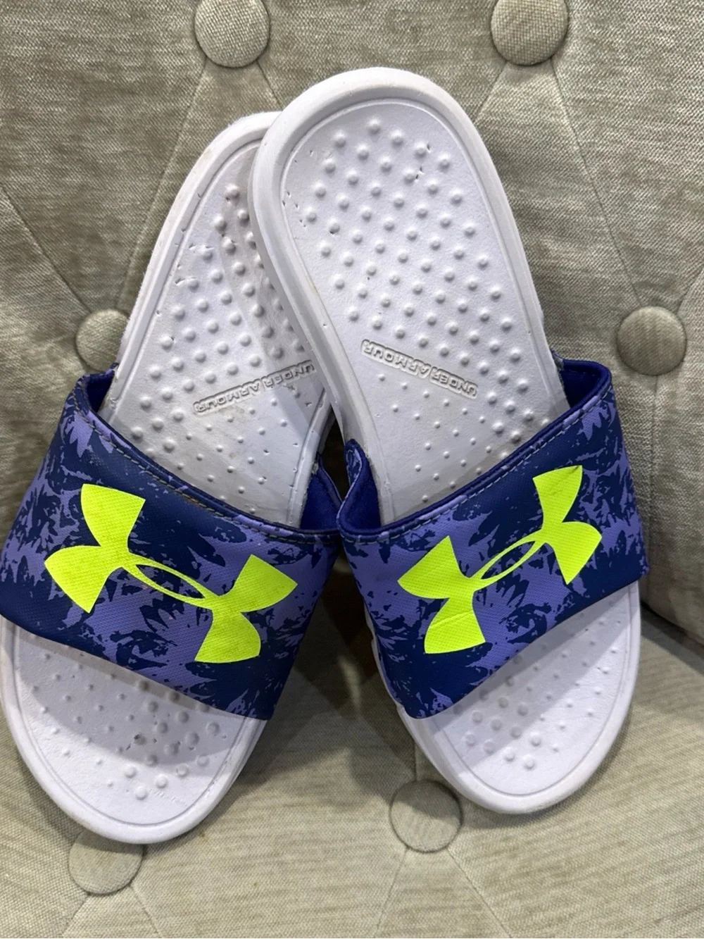 Under Armour Strike Floral Slip On Slide Sandals Purple/ Lil Girls Youth Size 4Y